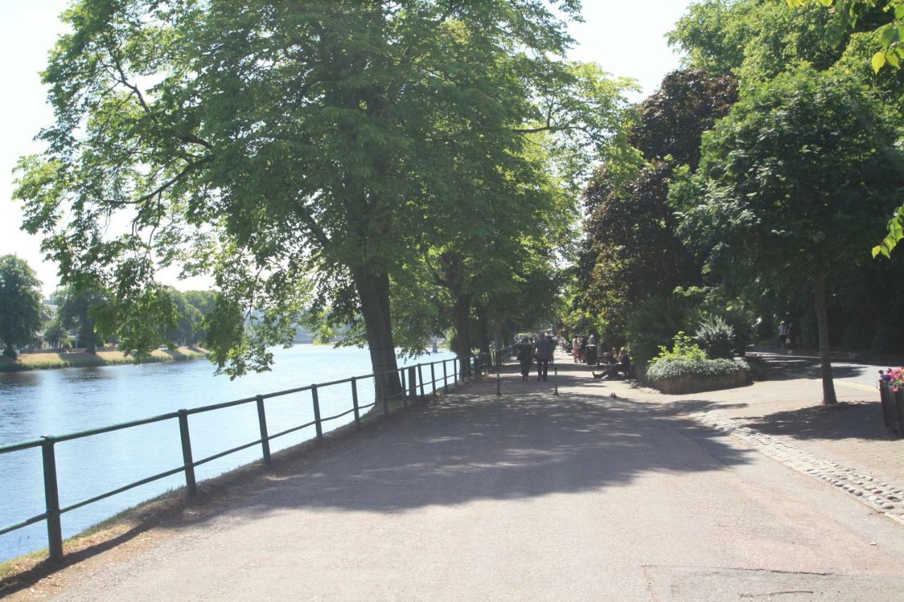 إينفيرنيس Riverside Apartment المظهر الخارجي الصورة