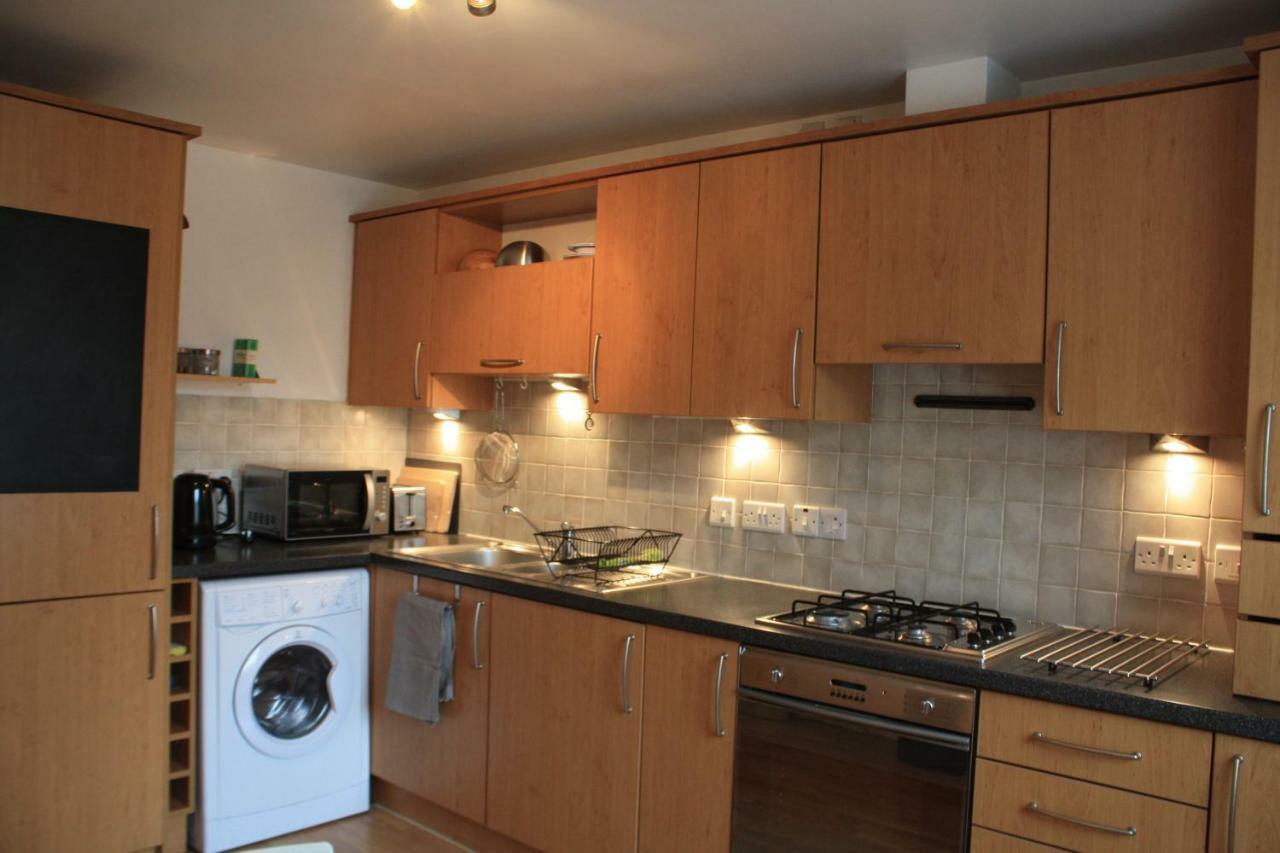 إينفيرنيس Riverside Apartment المظهر الخارجي الصورة